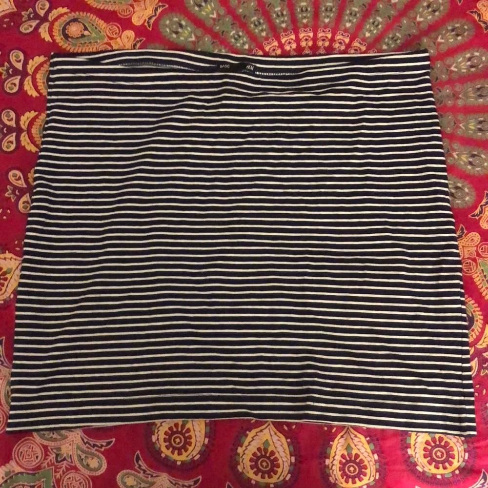 H&M “Basics” Navy & White Cotton Skirt